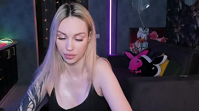 blckmirrorr - Blckmirrorr's free webcam