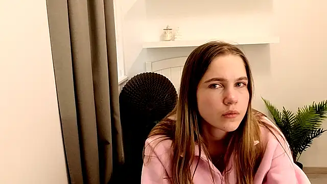 just_l0ve_me - Just_L0VE_me's free webcam