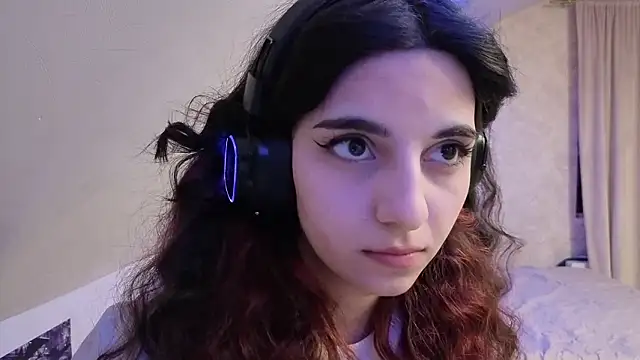 Blissmissataeses webcam