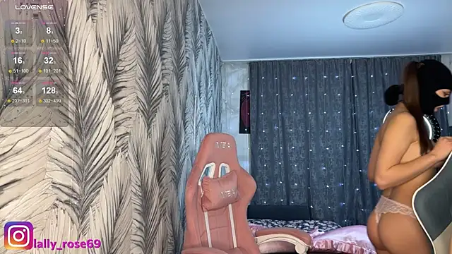 LallyRose69 webcam