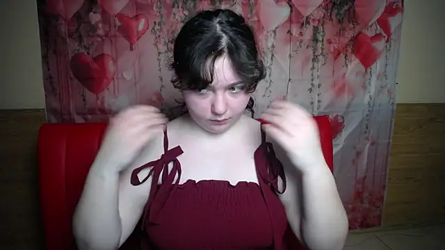 NeonilaLisova webcam