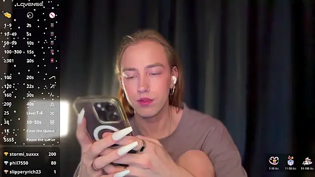 Avril_Pearly_ webcam