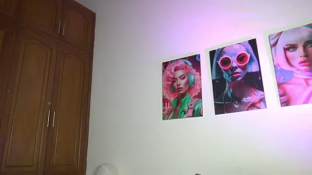 pocahotass_11 - Pocahotass_11's free webcam - UK Sex Cams