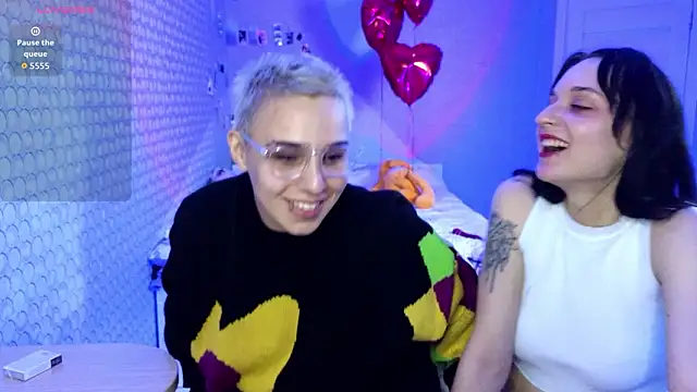 Escaped_Brides webcam