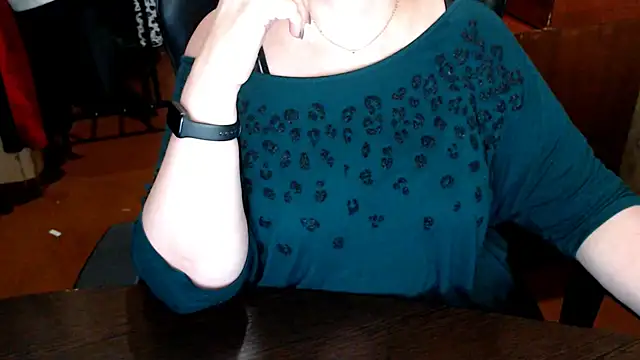 alisahot55 - AlisaHot55's free webcam - UK Sex Cams