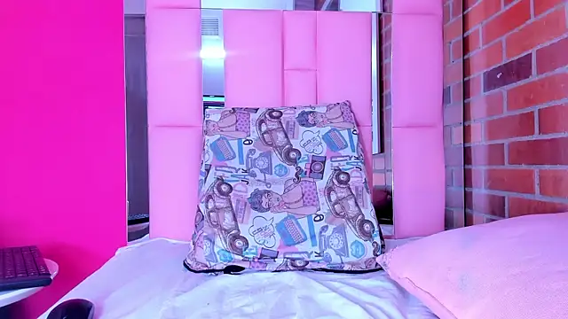 Baby_doll_XOXO webcam