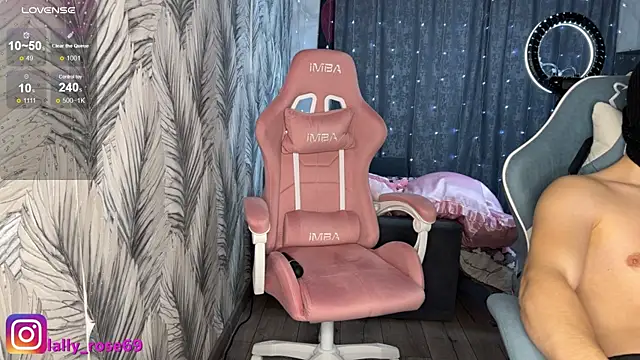 LallyRose69 webcam