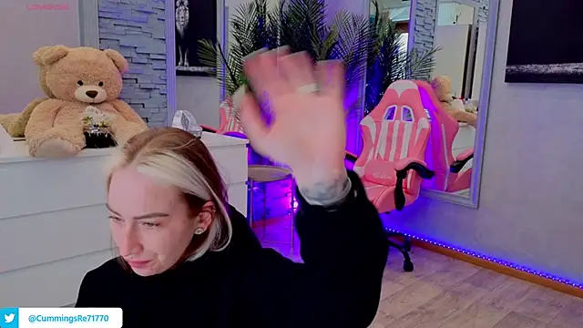 Reina_Cummings webcam