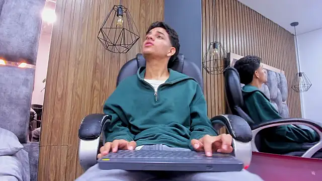 owen__johnson webcam