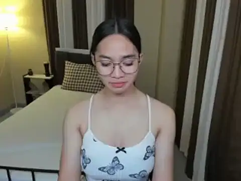 Asian_Bigcock_Marian webcam