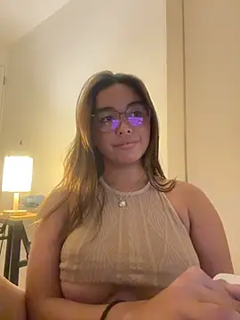 urasianlady - Urasianlady's free webcam