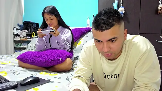 LazyandSniffer28 webcam