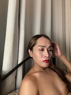 RomanticPearlTS webcam