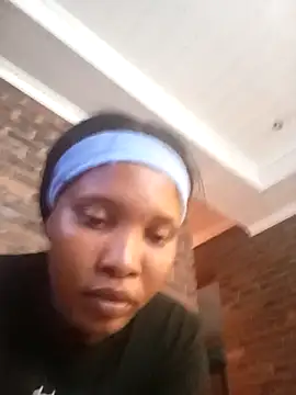 Webcam Model (freakynyashXxXx)  is live.Free join now!