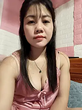 Ngocmai_lazdy webcam