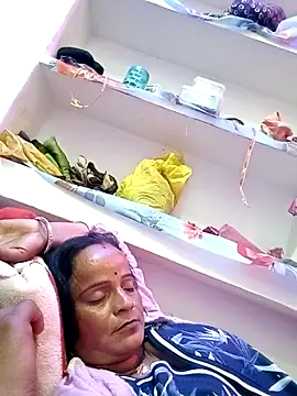 kiiuu_sexe - Kiiuu_sexe's free webcam