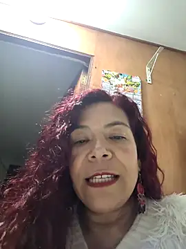 Scarlet_curly8a webcam