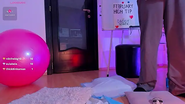 peanaughty - Peanaughty's free webcam - UK Sex Cams