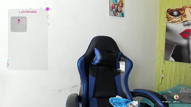 Chantalvedette webcam