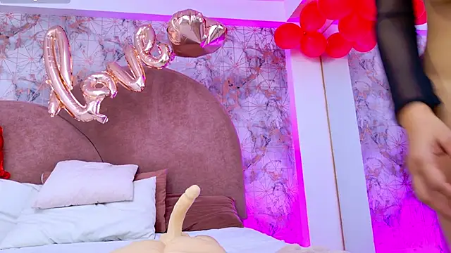 Angelique_Angell webcam