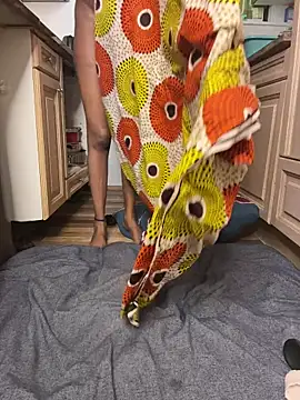 ShantelSexyYoungMilfie webcam