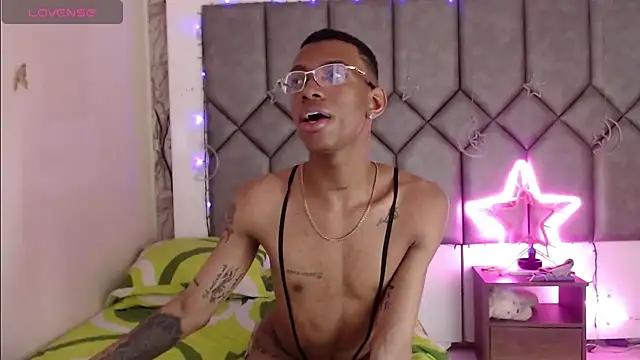 Tiffany_Valentine15 webcam