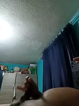 loquillopajero - Loquillopajero's free webcam - UK Sex Cams