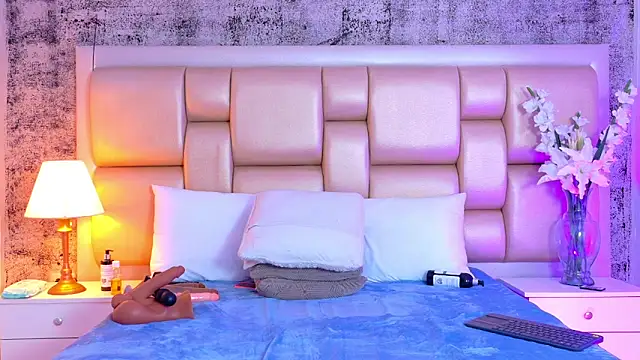 SelennaCooper webcam