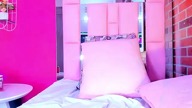 Baby_doll_XOXO webcam