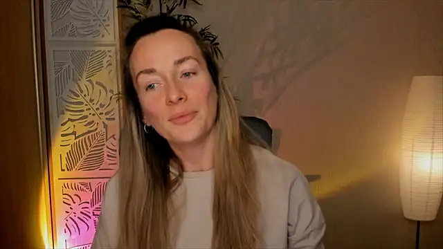 RebeccaMartinez webcam