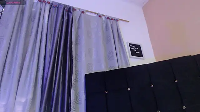 charlotte_brawn webcam