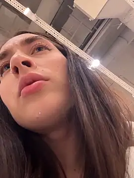 holly_play - Holly_Play's free webcam