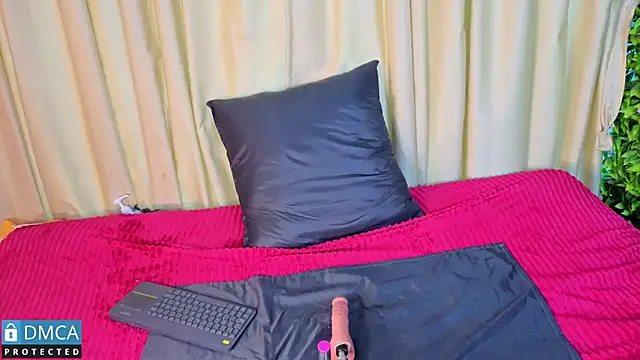 nena_cupcake_ webcam