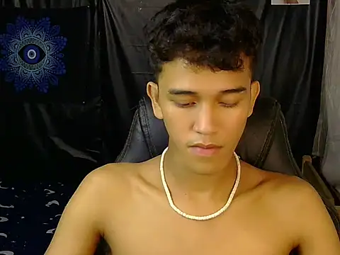 hugekenbigcock webcam