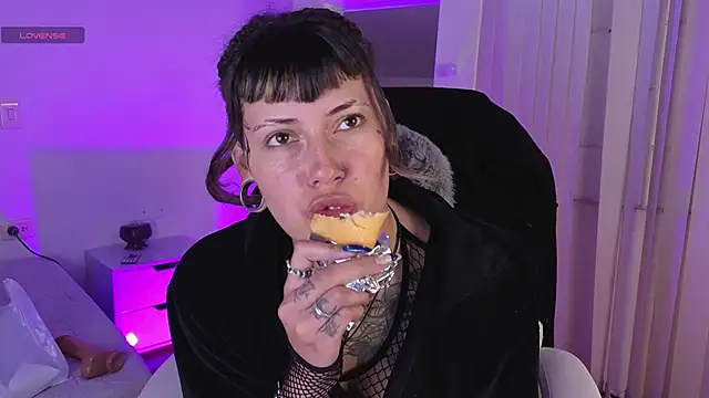 _sharlotte777 webcam