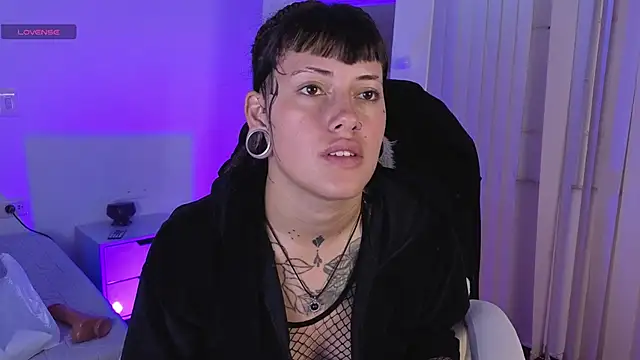 _sharlotte777 webcam