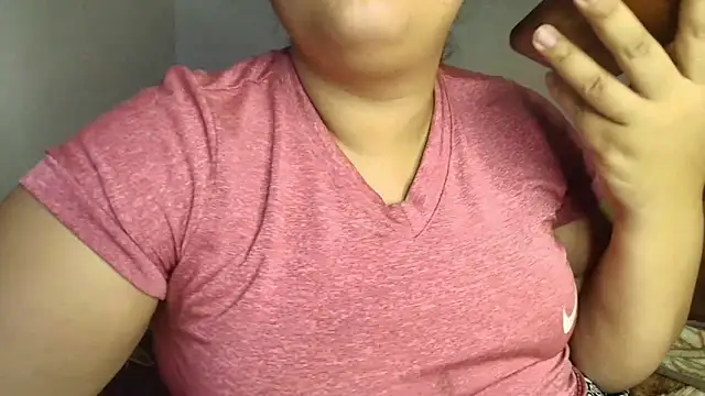 luisahot_9727 webcam