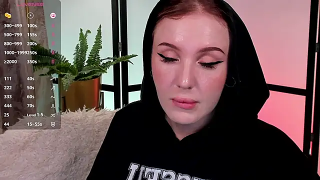 lianaford - LianaFord's free webcam - UK Sex Cams