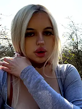 Steffi_Snowbunny webcam