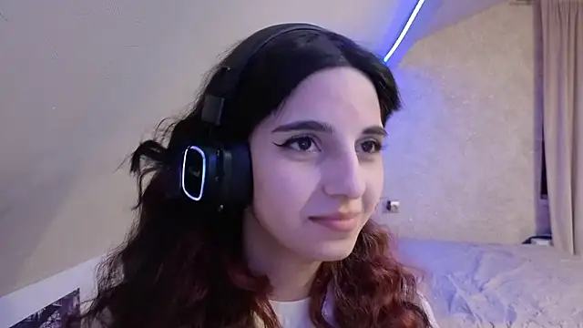 Blissmissataeses webcam