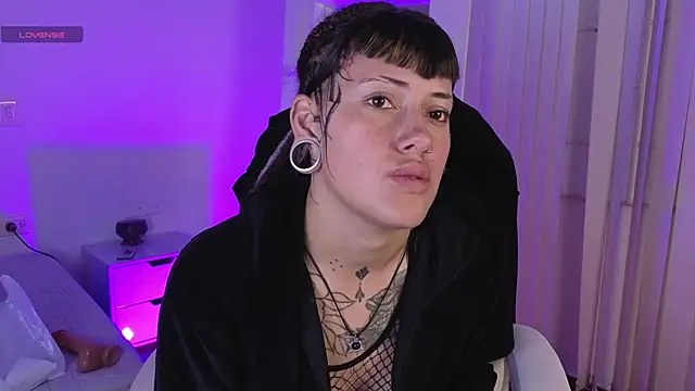 _sharlotte777 webcam