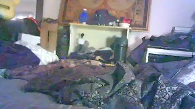 ON3YOULLN3VER_FIR3 webcam