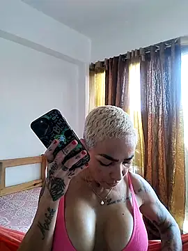 Alison_fitness webcam