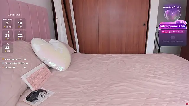 whitneyhot - Whitneyhot's free webcam - UK Sex Cams