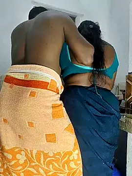 Desicouple1706 webcam