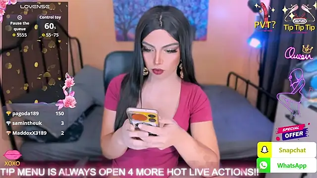 BarbieHugeCockTS webcam