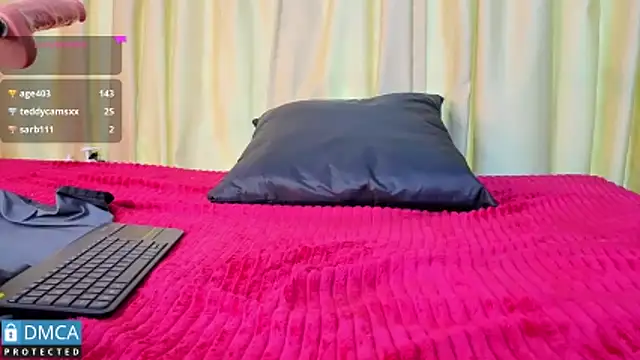 nena_cupcake_ webcam