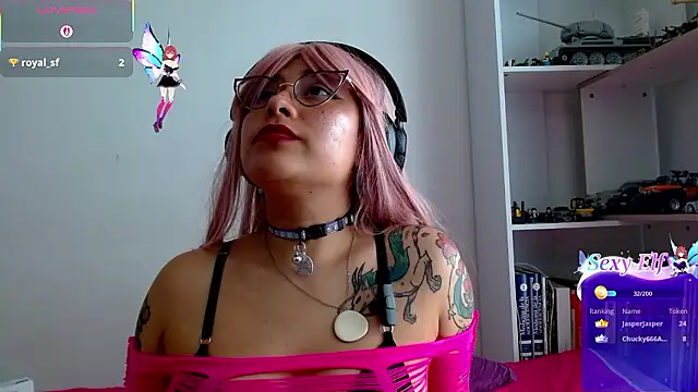Juliexxxxtasy webcam