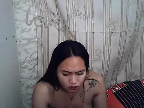 BestCausinEVER2324 webcam