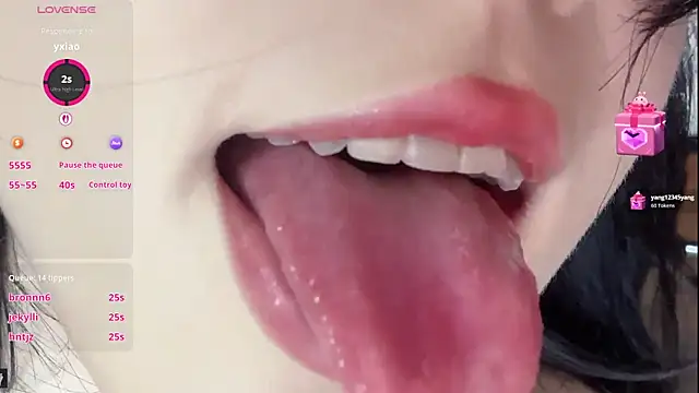 美女AYW-21在线直播